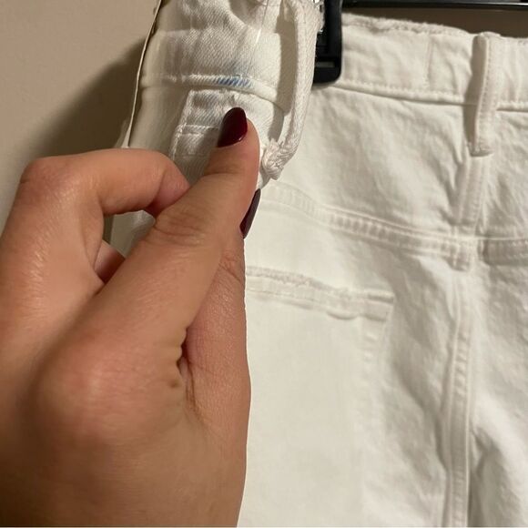 NWT Abercrombie & Fitch 90’s Straight Ultra High Rise in White- Size 37 (24L) - Picture 9 of 10